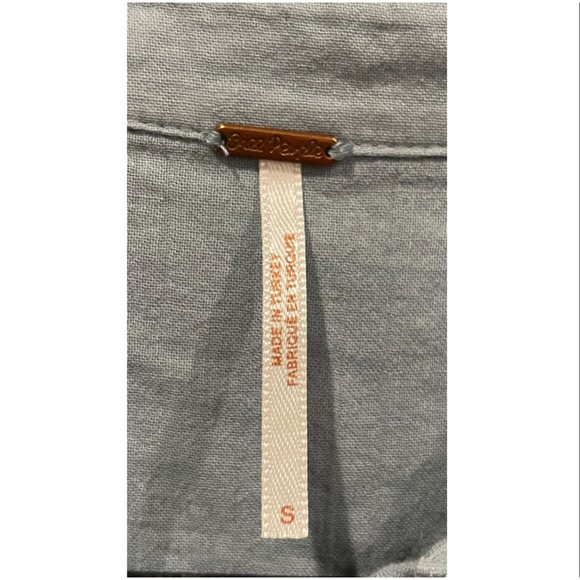 FREE PEOPLE Oversized Buttons Down Short Sleeve Shirt - Picture 2 of 6